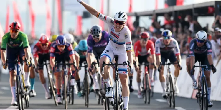 Tim Merlier Sprints to Victory in Stage 6 of the 2025 UAE Tour